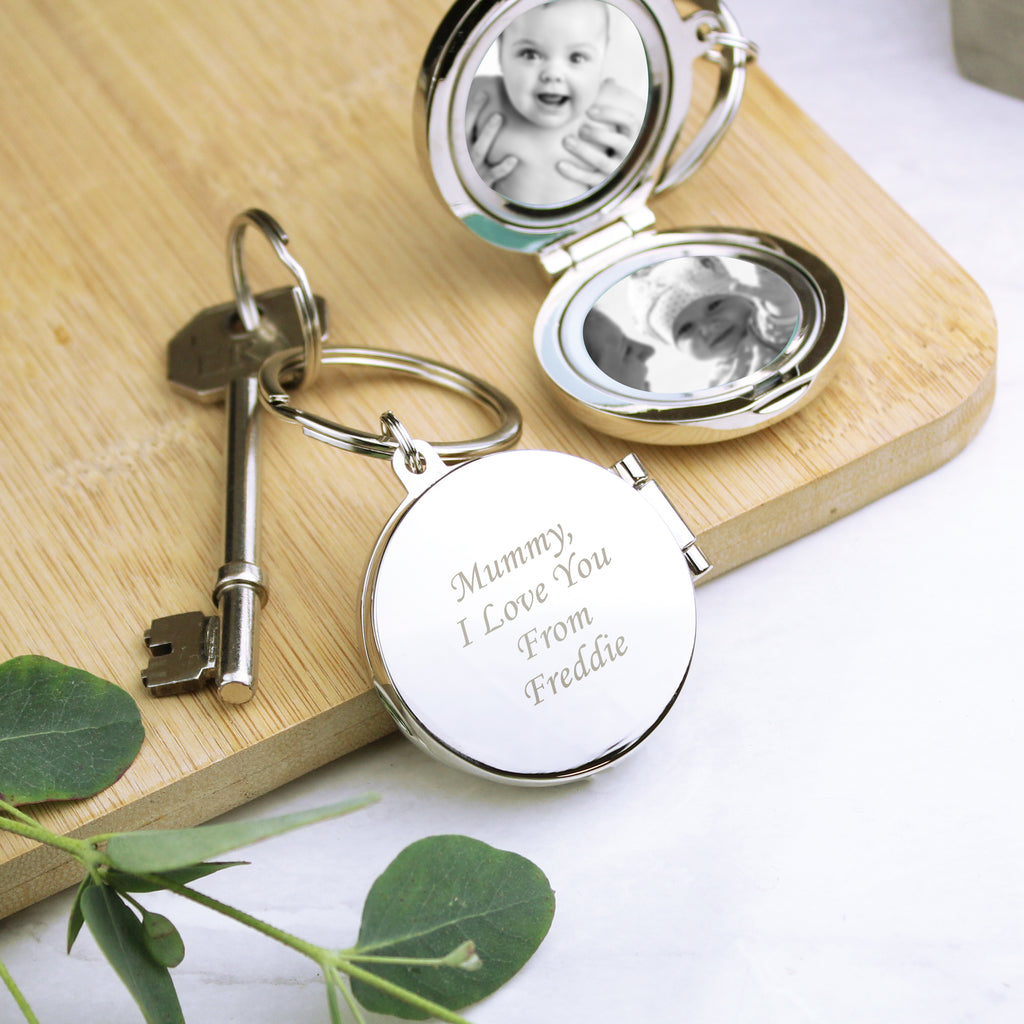 Personalised Round Photo Keyring - Buy Keepsakes at GiftMasters.co.uk