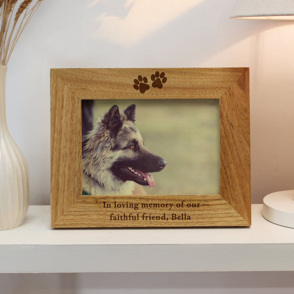 Personalised Oak Finish 4x6 Paw Prints Photo Frame - Buy Photo Frames, Albums and Guestbooks at GiftMasters.co.uk