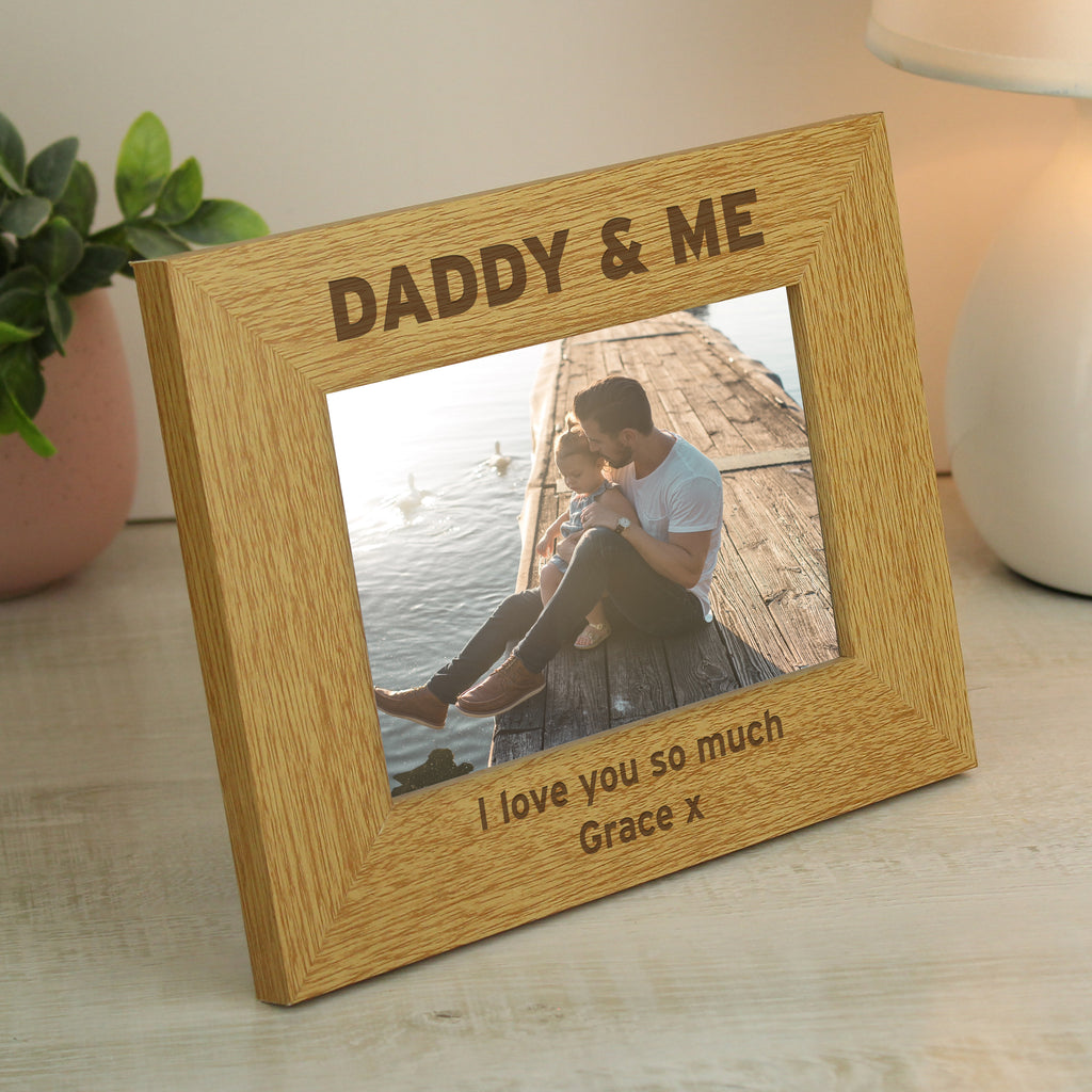 Personalised Oak Finish 6x4 Daddy & Me Photo Frame - Buy Photo Frames, Albums and Guestbooks at GiftMasters.co.uk