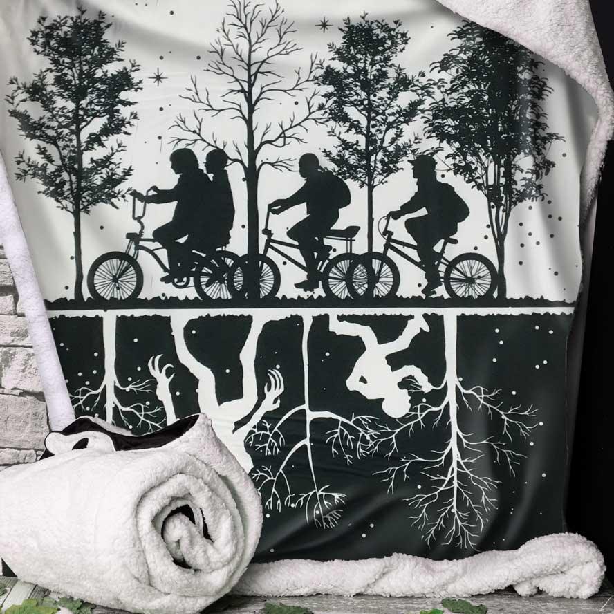 Stranger Things Throw 100*150cm - Buy Throws at GiftMasters.co.uk