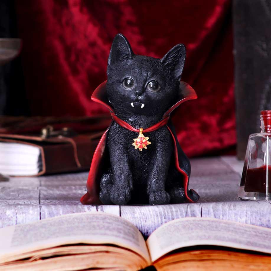 Count Catula 15.5cm Ornament - Buy Figurines Medium (15-29cm) at GiftMasters.co.uk
