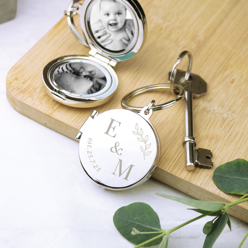 Personalised Foliage Couples Photo Keyring - Buy Keepsakes at GiftMasters.co.uk