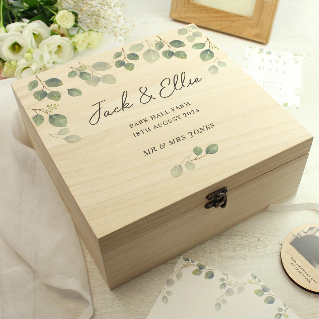 Personalised Botanical Wooden Keepsake box - Buy Trinket, Jewellery & Keepsake Boxes at GiftMasters.co.uk
