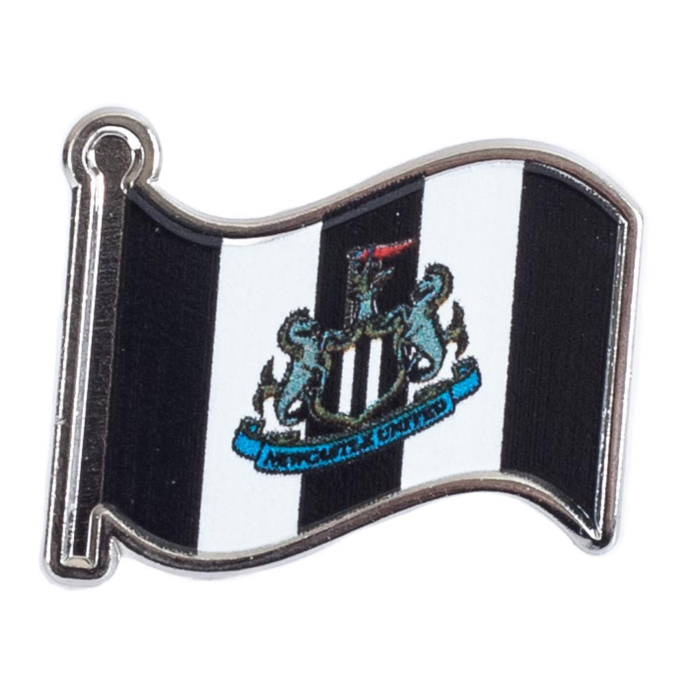 Newcastle United FC Flag Badge - Buy Badges at GiftMasters.co.uk