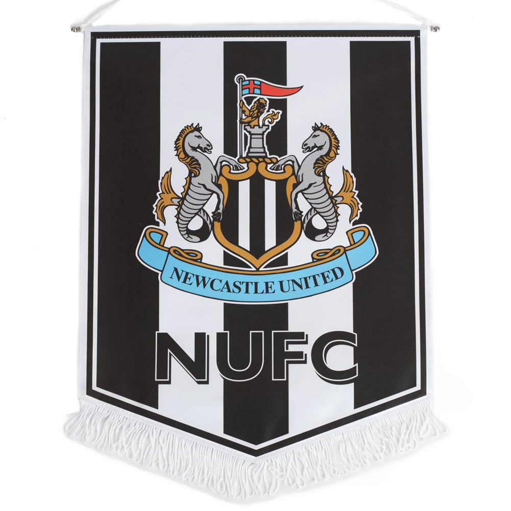 Newcastle United FC Large Crest Pennant - Buy Pennants at GiftMasters.co.uk