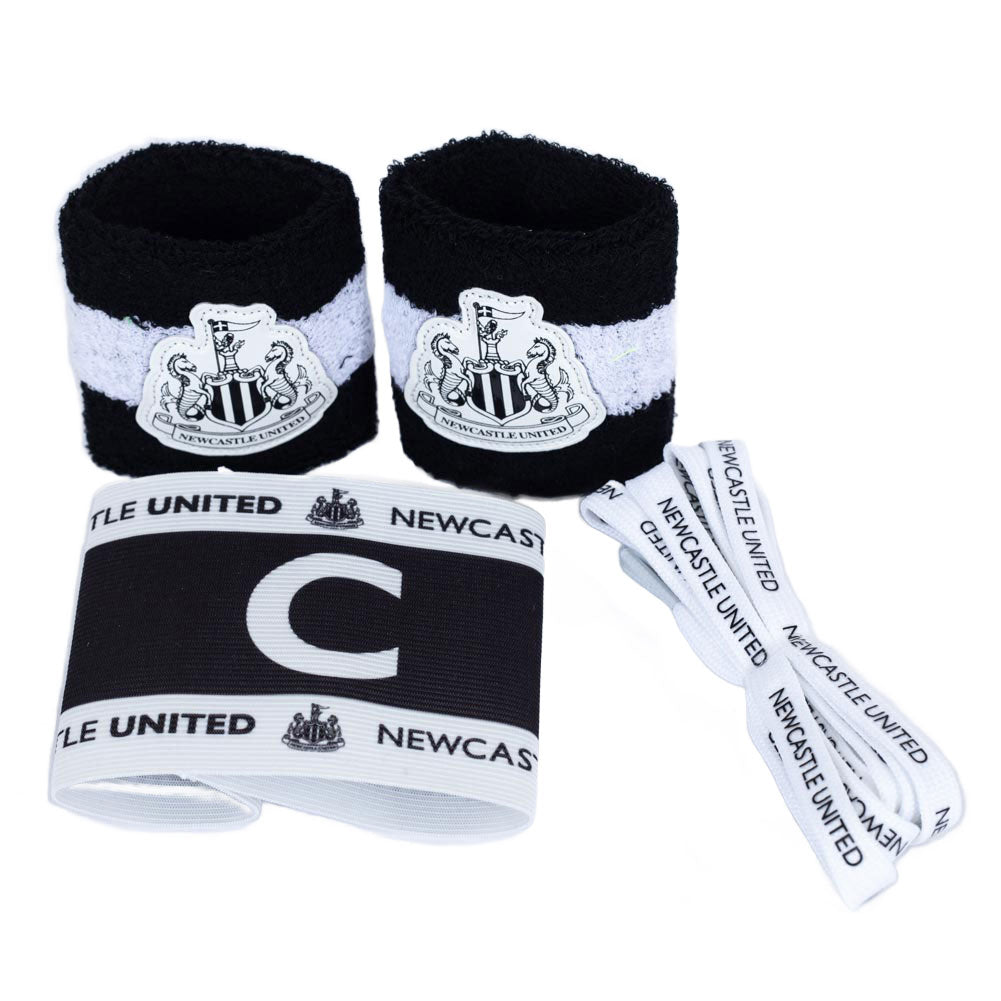 Newcastle United FC Accessories Set - Buy Pumps & Sets at GiftMasters.co.uk