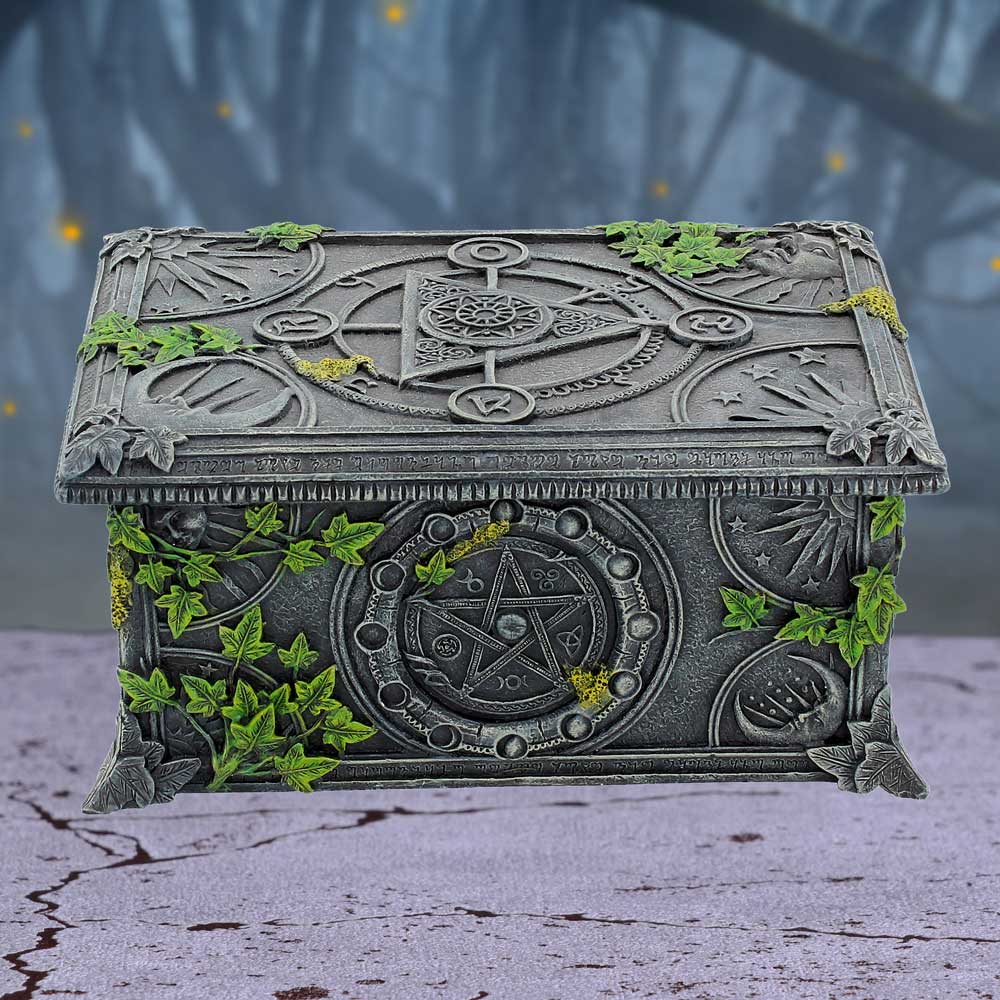 Wiccan Pentagram Tarot Box 17.5cm - Buy Boxes at GiftMasters.co.uk