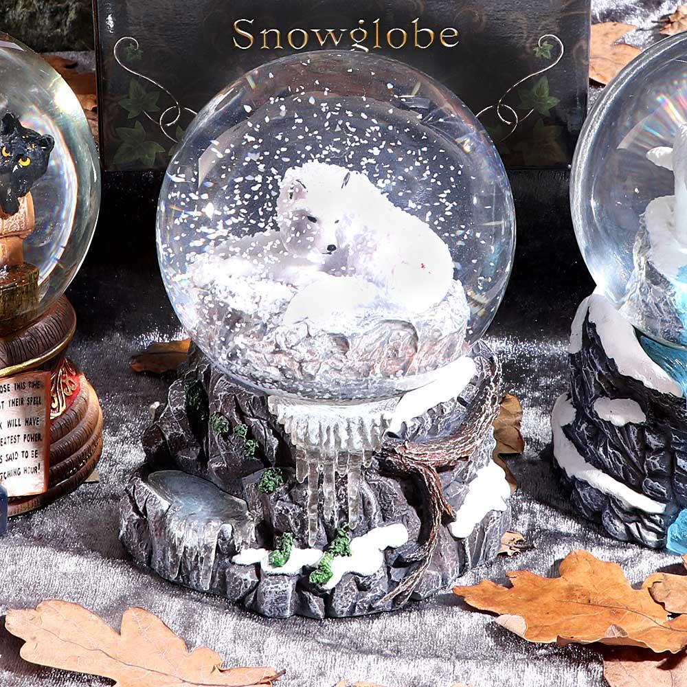 Guardian of the North Snowglobe (LP) 14.5cm