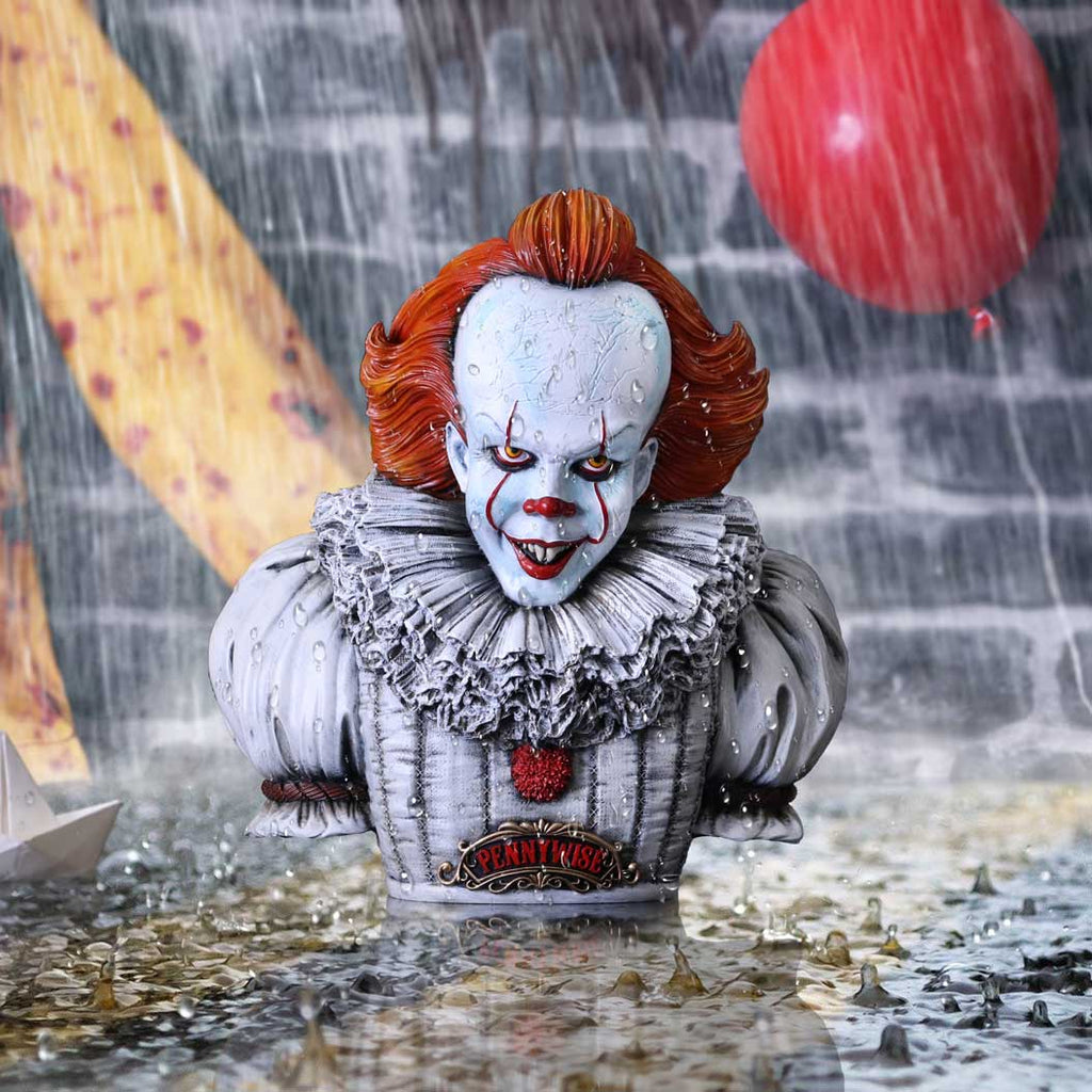 IT Pennywise Bust 30cm Ornament - Buy Figurines Large (30-50cm) at GiftMasters.co.uk