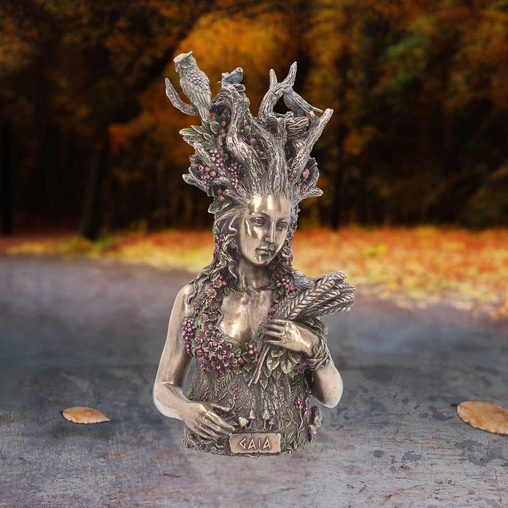 Gaia Bust 26cm Ornament