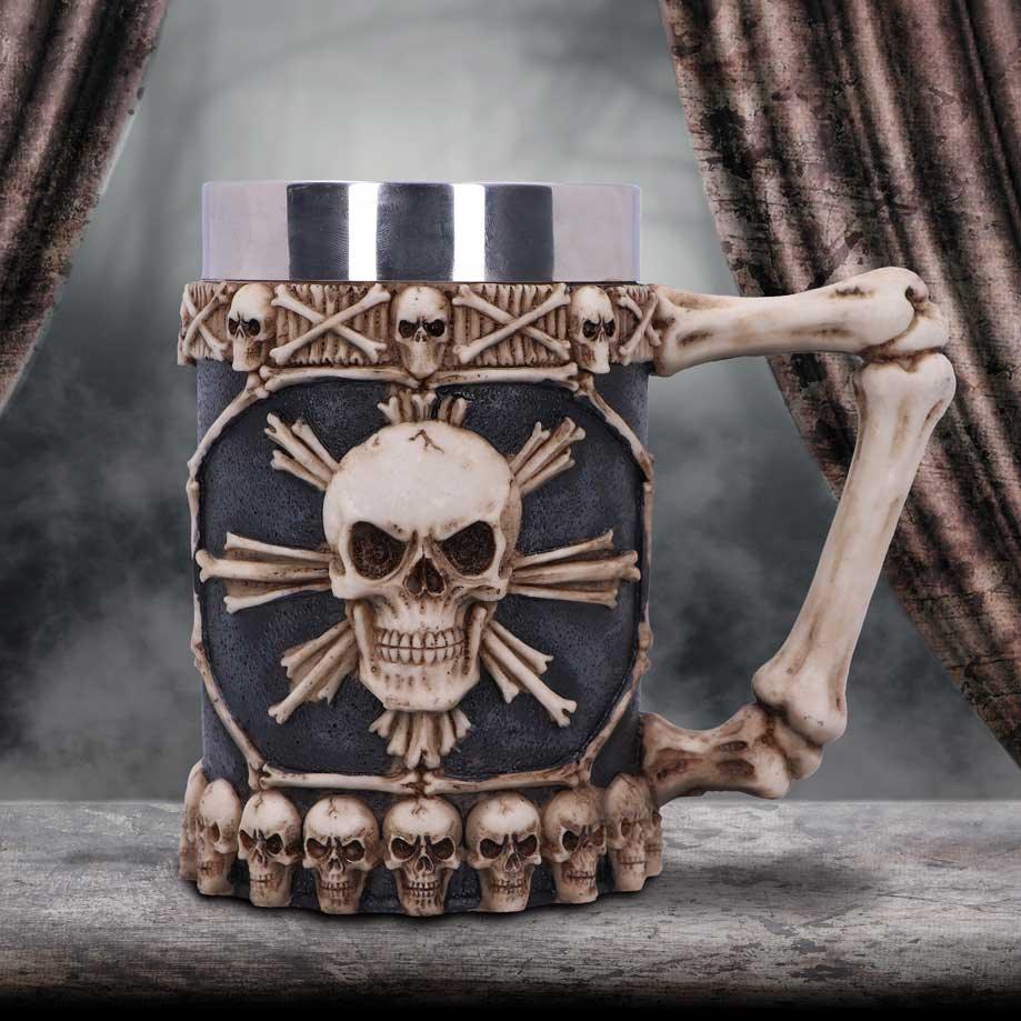 Large Tankard of Skulls 16cm - Buy Tankards at GiftMasters.co.uk