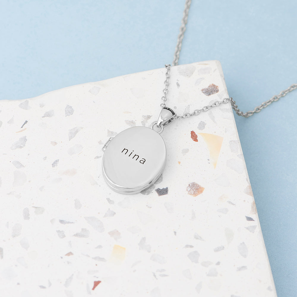 Personalised Oval Photo Locket - Buy Metal Jewellery at GiftMasters.co.uk