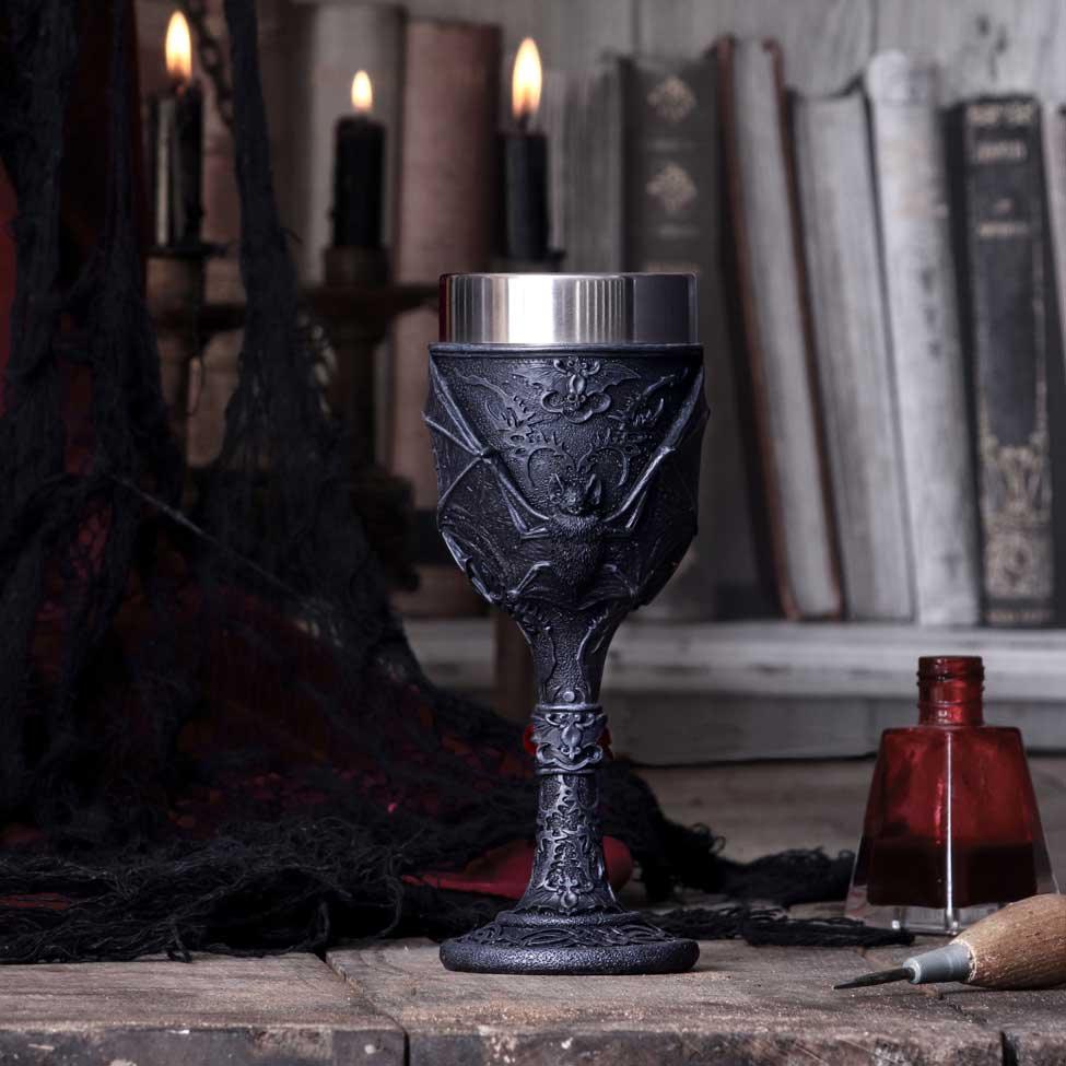 Dark Fang Goblet 18.5cm